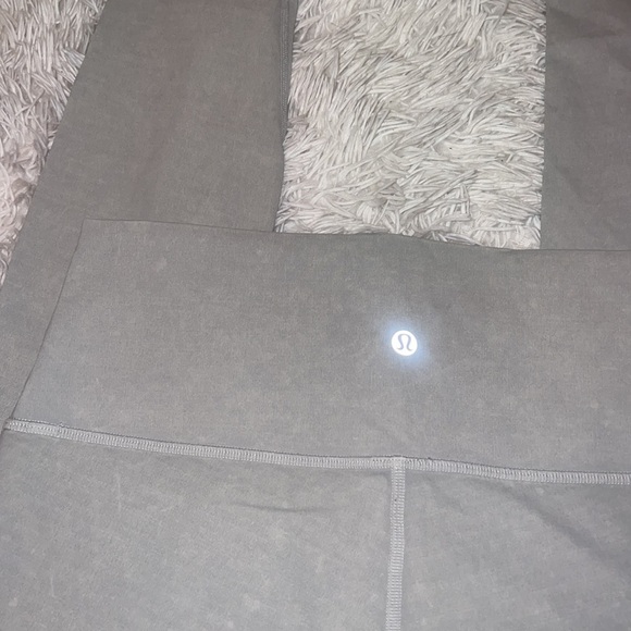 Lululemon Wunder under hi-rise full on luxtreme - Picture 2 of 4